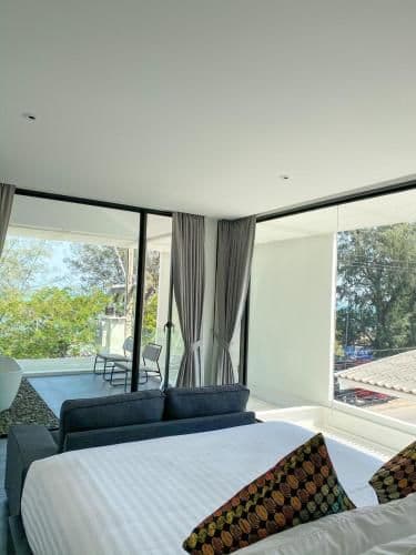 Jacuzzi Suite-1 King Bed