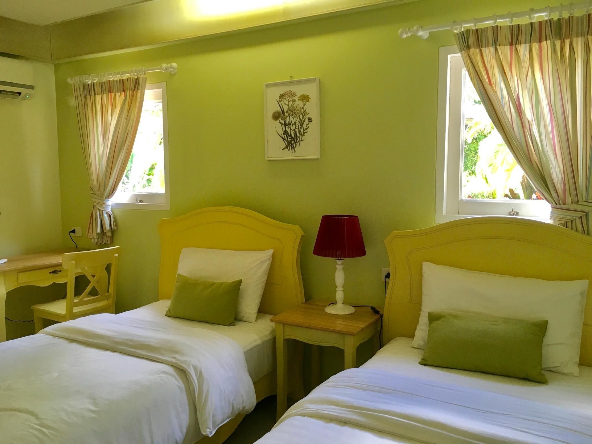 อะ ลิตเติ้ล วิลลา (A Little Villa)2