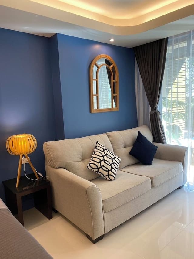 Suite, 1 King Bed, Pool Access, Pool View