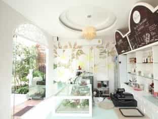 Ratchiangsaen Flora House Ratchiangsaen Flora House