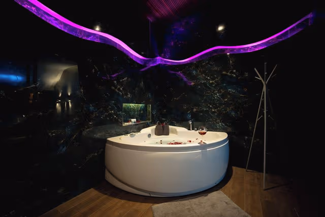Suite Hot Tub