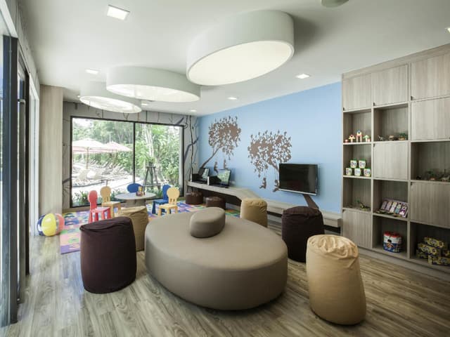 Deluxe Twin Room with Ocean View
