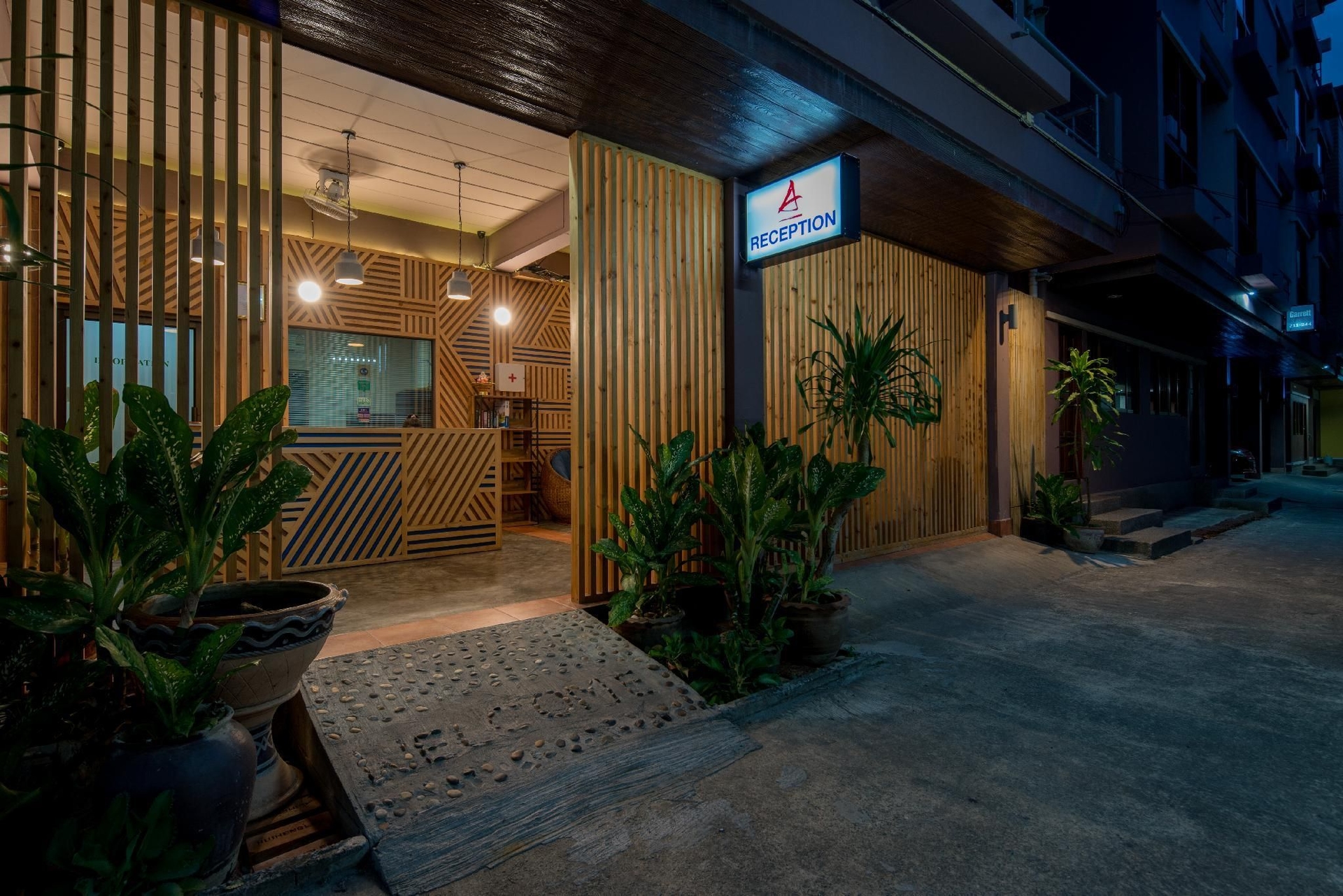 Amarin Hotel Patong0