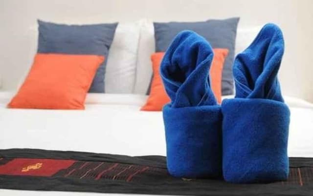 Standard King Bed