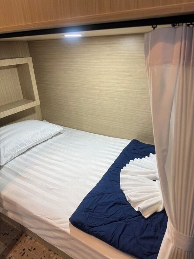 Bed in 8-Bed Mixed Dormitory Room
