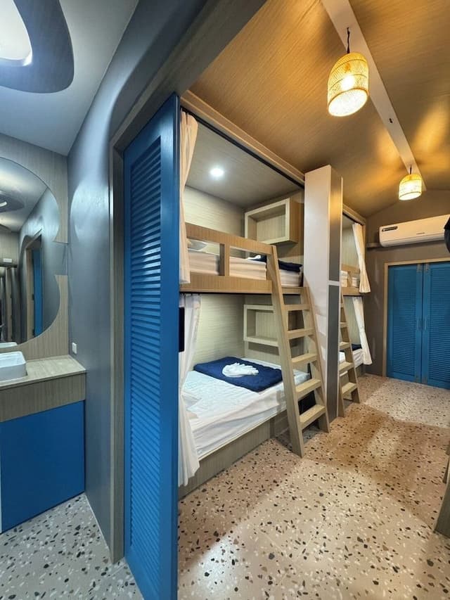 Bed in 8-Bed Mixed Dormitory Room