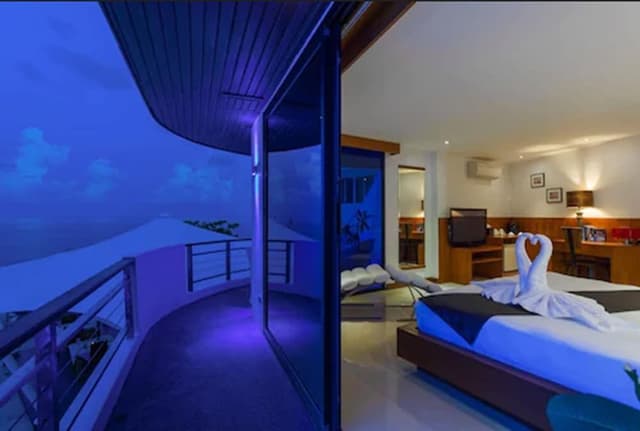 Front Deluxe Second Floor Room Seaview