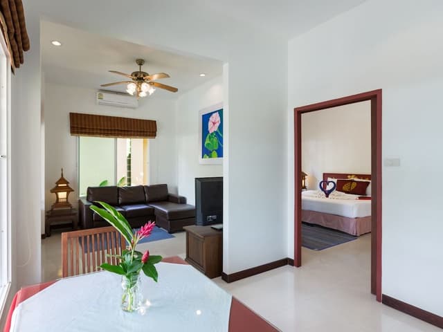 Suite Villa Pool Access