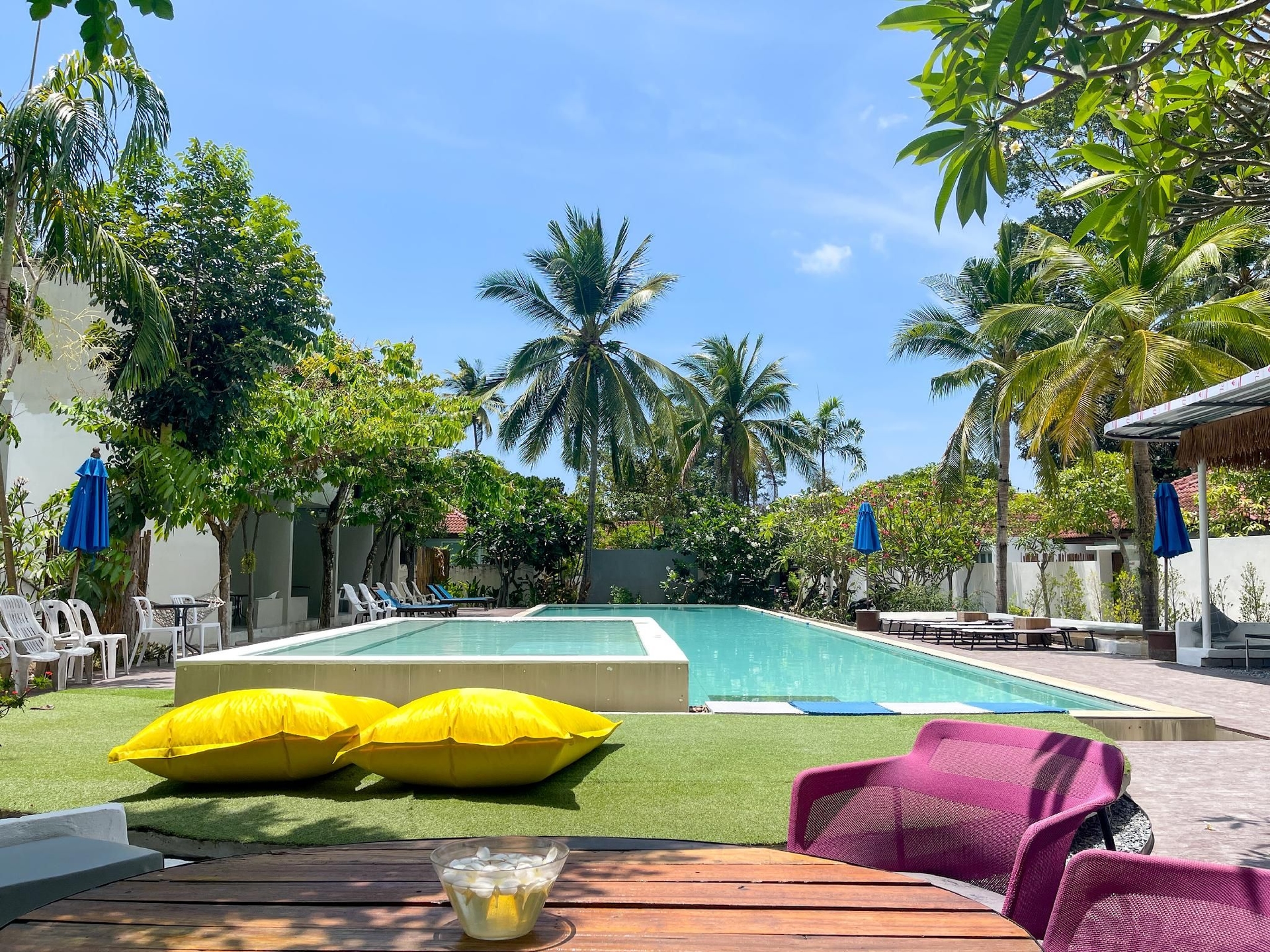 เดอะ ลิฟวิ่ง พูล วิลลาส์ (The Living Pool Villas)4