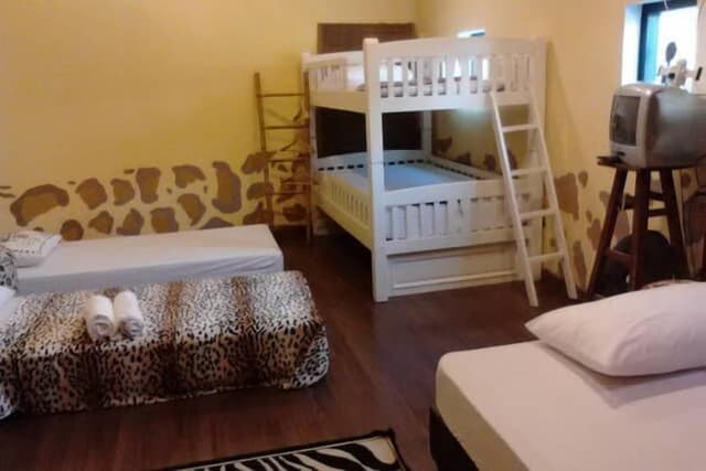 Family Room, 1 Bedroom