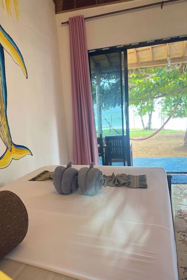 Bungalow, Sea View