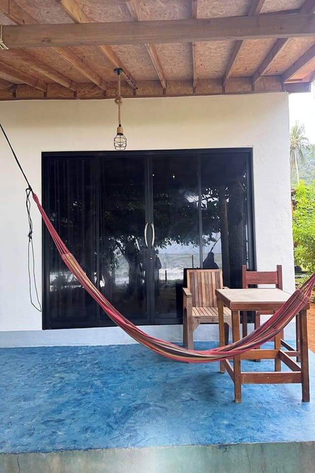 Bungalow, Sea View