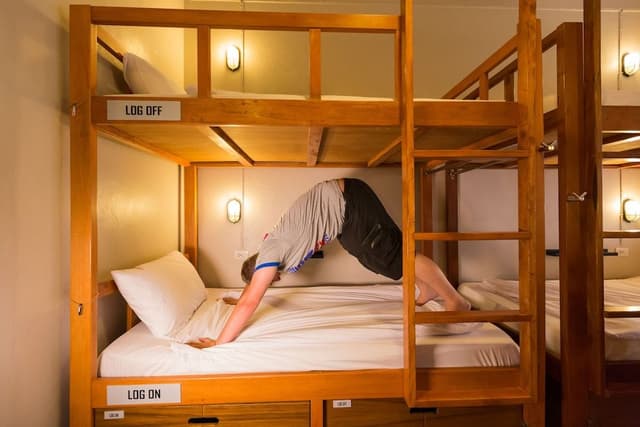 10 Beds Mixed Dorm