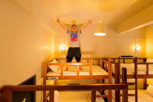 10 Beds Mixed Dorm