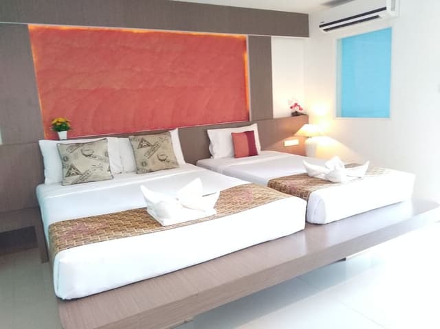 Triple Room