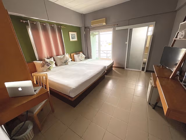 Deluxe Triple Room