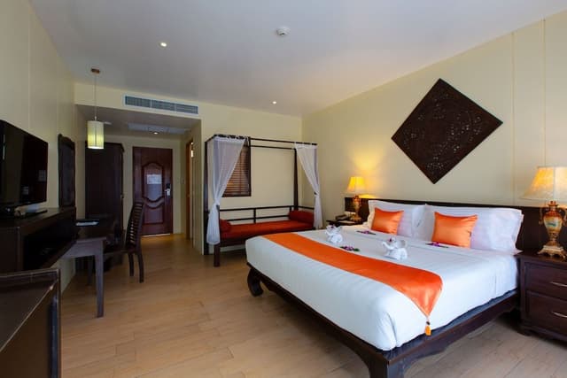 Deluxe Double Room with Pool Access