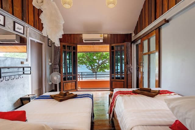 Family sea view bungalow