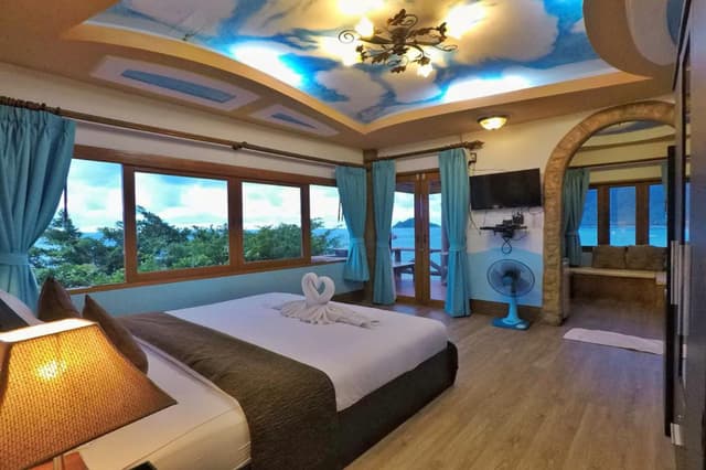 Deluxe Bungalow with Sea View