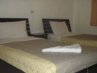 Bed & Breakfast Service Guesthouse Bed & Breakfast Service Guesthouse