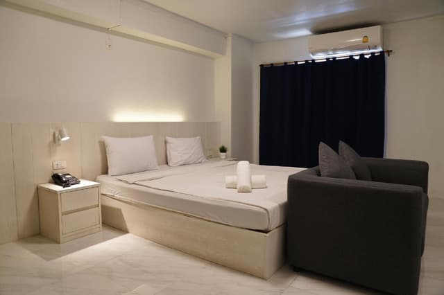 Deluxe Room with Balcony