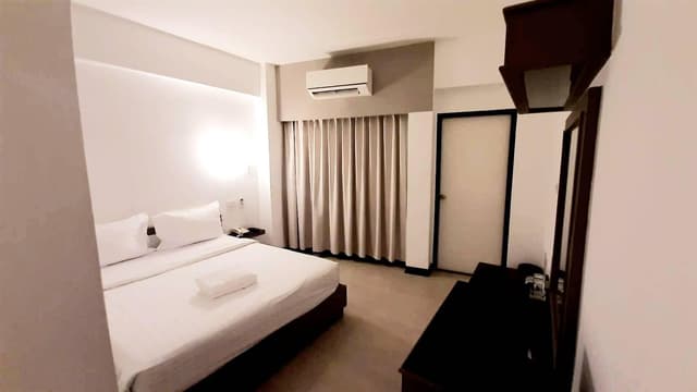Budget Room