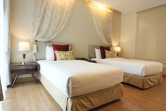 Deluxe Twin Room