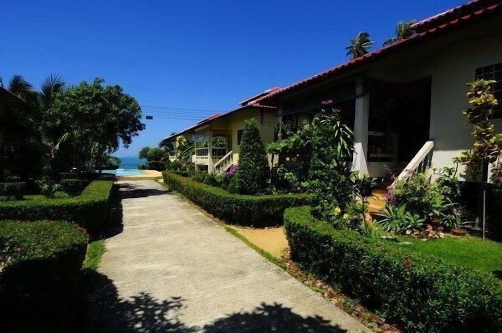 Bang Po Sunrise 2 Resort2