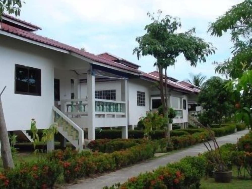 Bang Po Sunrise 2 Resort4