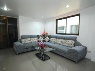 Patong Budget Rooms2