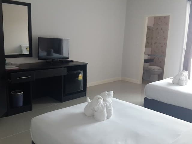 Standard Twin Room