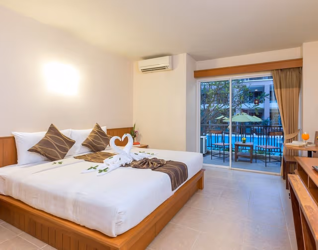 Standard Room, Pool View