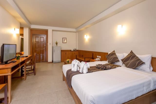 Superior Room, Pool View