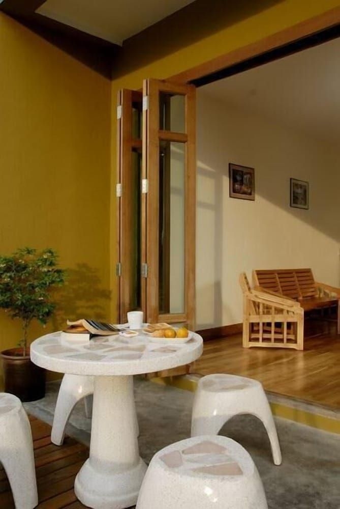 โรงแรมจีรัง (Jerung Hotel)3