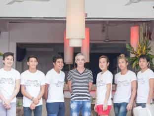 คอนเนค เกสต์เฮาส์ คอนเนค เกสต์เฮาส์
