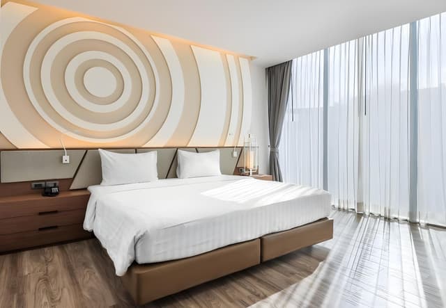 One Bedroom Suite