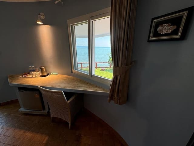 Superior Seaview