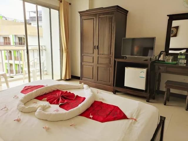 Deluxe Room, 1 Bedroom, Non Smoking, City View