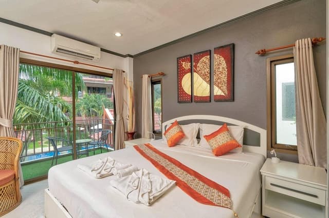Superior Room, Balcony, Pool View