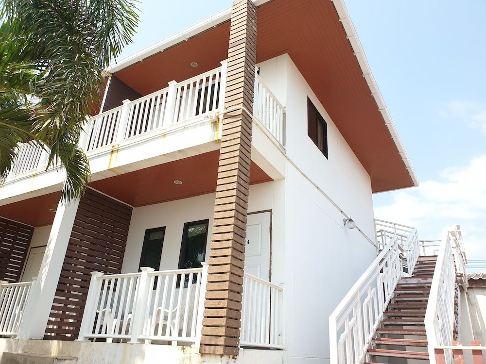 Sea Beach Koh Larn 20