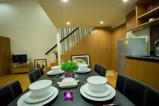 Duplex, 1 King Bed, Non Smoking, Kitchen