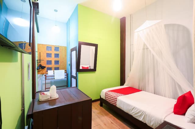 Standard Single Room