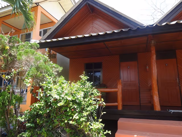Bungalow, Beachfront