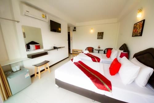 โรงแรม ที เอช บีช (TH Beach Hotel)2