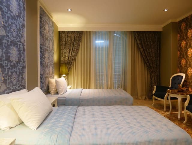 Grand Deluxe Twin Room