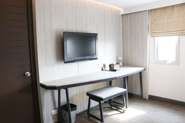 Premier Suite with City Views