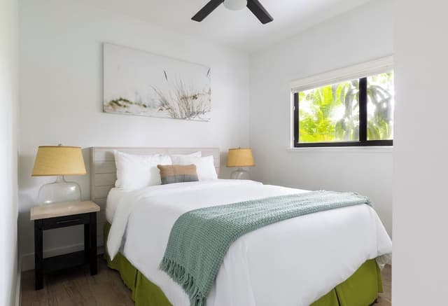 Suite, Multiple Beds, Garden View