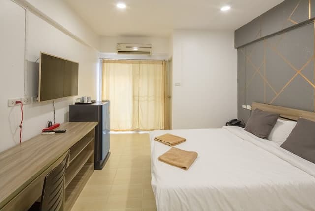 Deluxe One Double Bed Room
