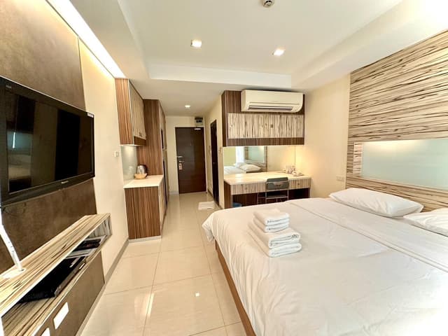 Standard Deluxe Room with Balcony
