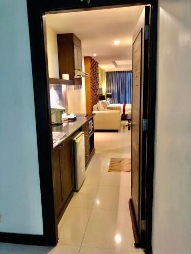 Sooksabai Jomtien Beach Hotel1